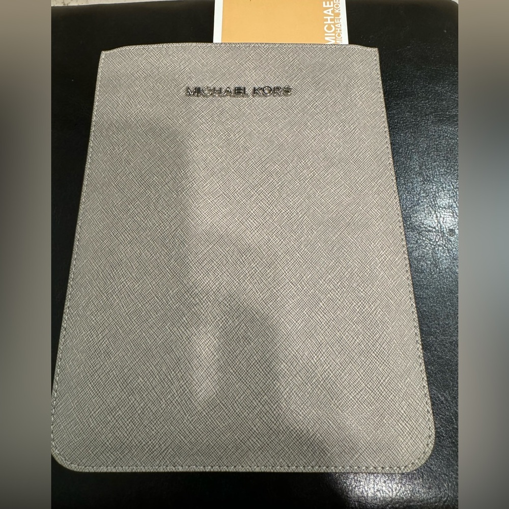 Michael Kors IPad sleeve